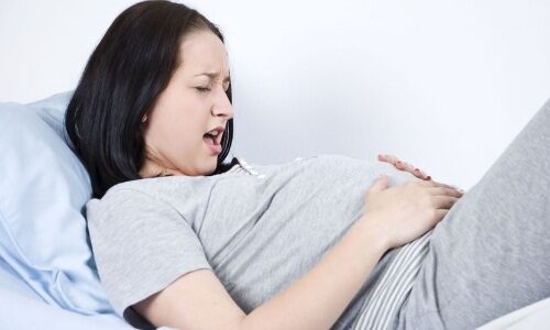 Бульканье и щелчки в животе при беременности